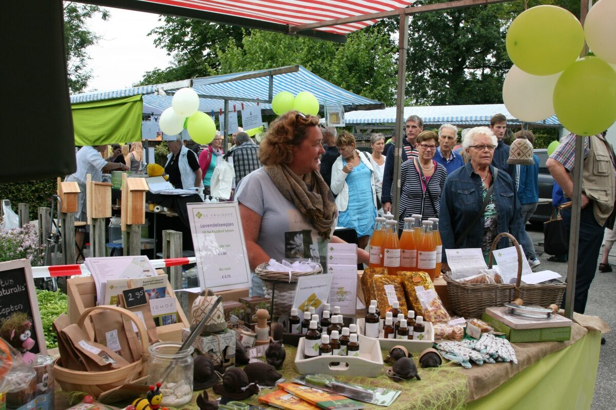 Natuurmarkt en Open Dag De Kruidhof en IJstijdenmuseum