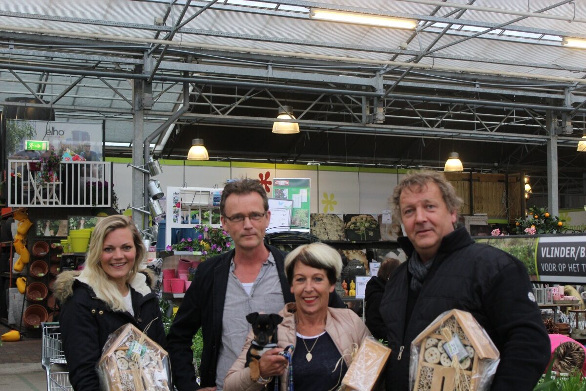 Insectenhotels van Intratuin voor drie  deelnemers enquête Tuin van de Toekomst