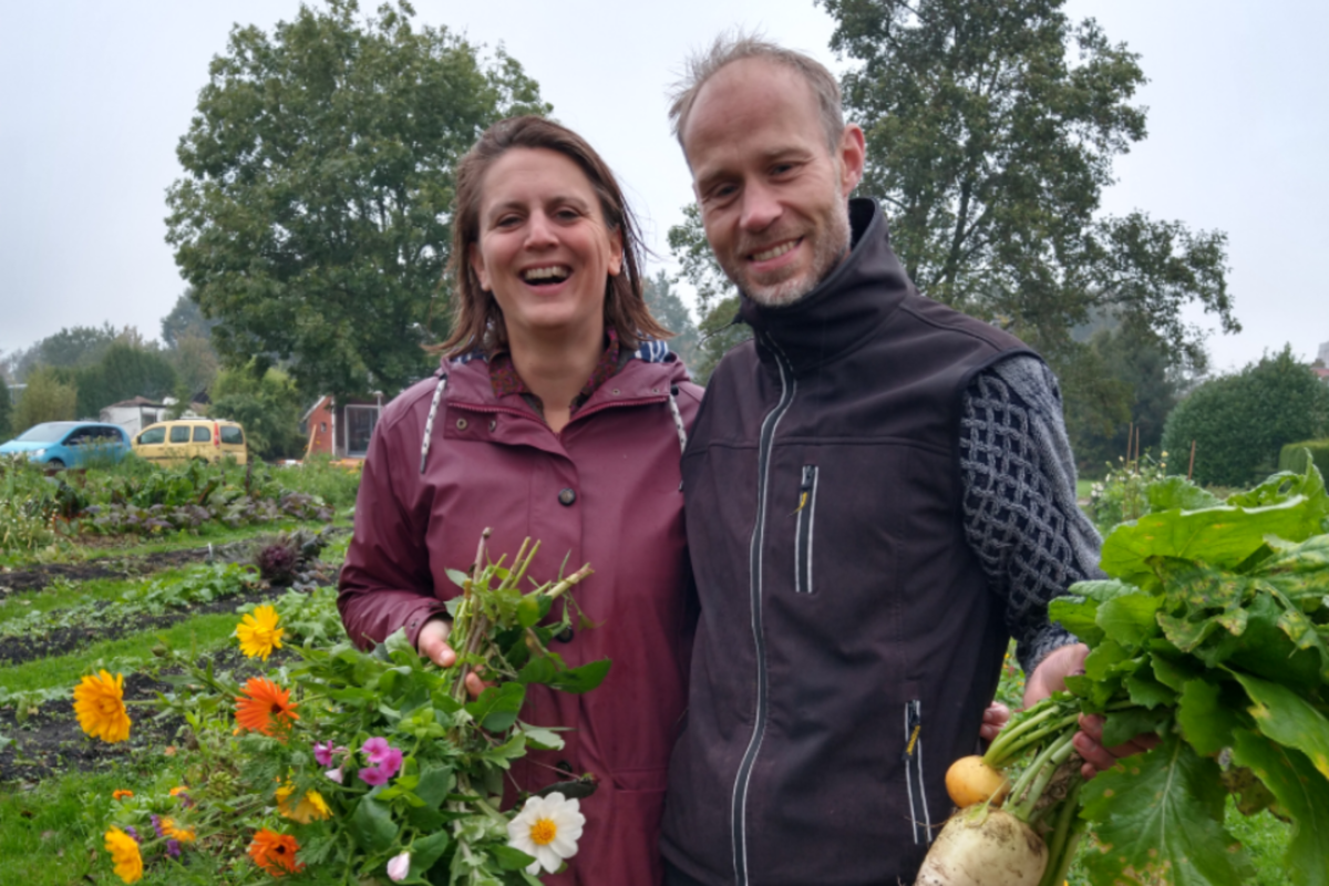 Vitale Friese Bodem: Permacultuur met zelf oogstende leden in Sûnte Tún