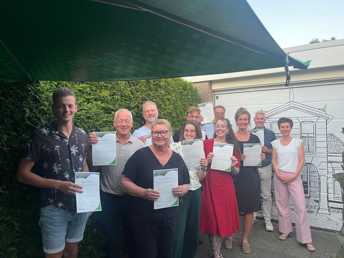 Dertien nieuwe Friese Energieboswachters ontvangen certificaat en zetten zich in voor natuurvriendelijke energietransitie